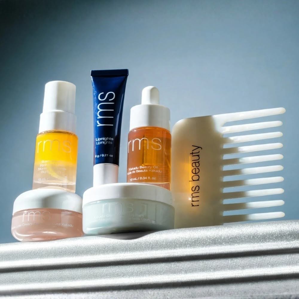 The Multitasking Travel Makeup Bag: Fewer Products, Full Face