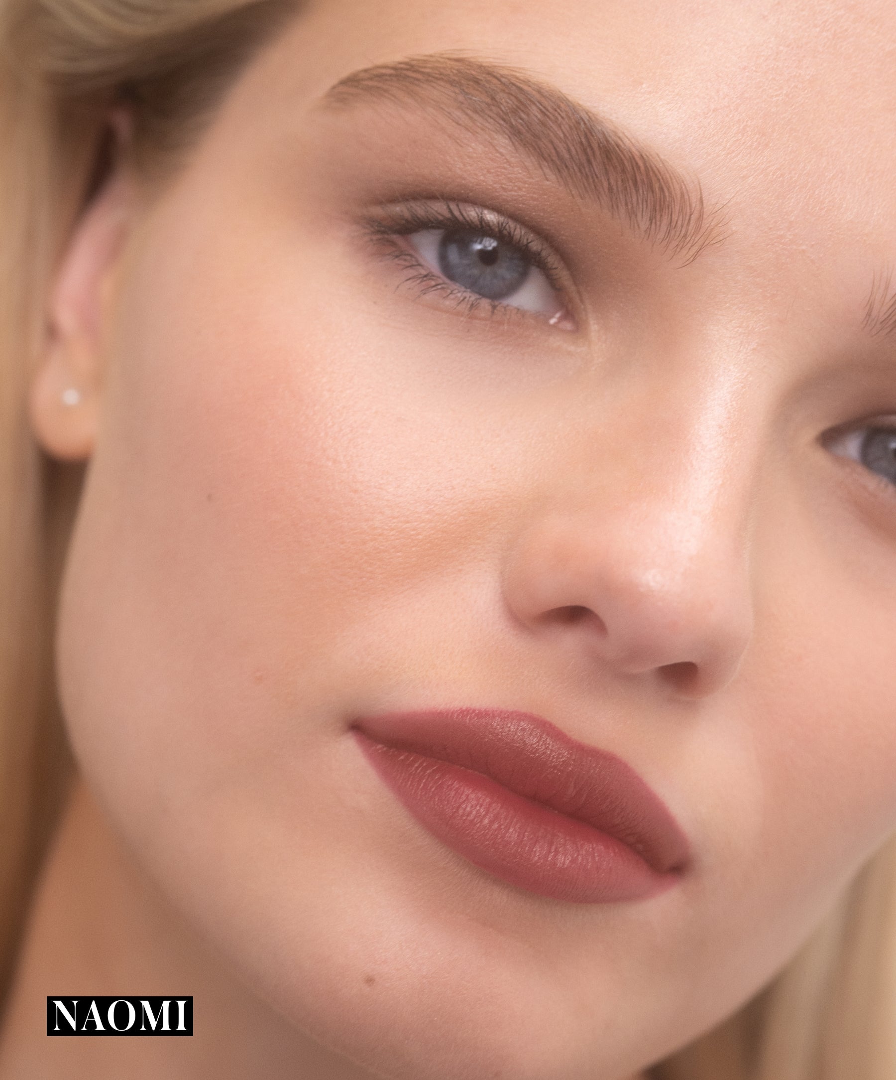 Legendary Serum Lipstick: The Nudes in shade Naomi