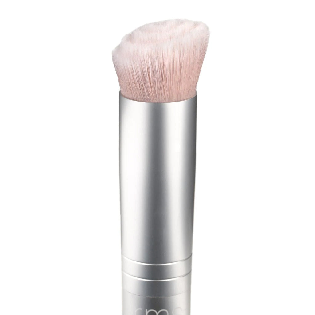 Face Brushes: A Makeup Artist's Go-To Tool